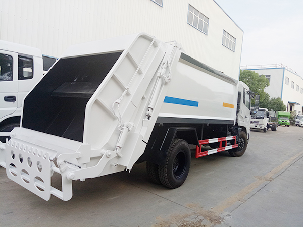 東風天錦12方壓縮垃圾車