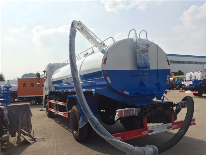 東風(fēng)天錦12.5方吸糞車