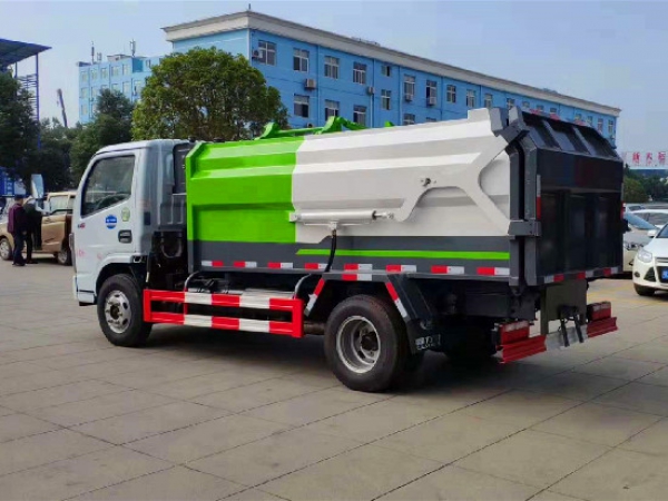 東風(fēng)小多利卡國(guó)六5方側(cè)裝壓縮垃圾車(chē)