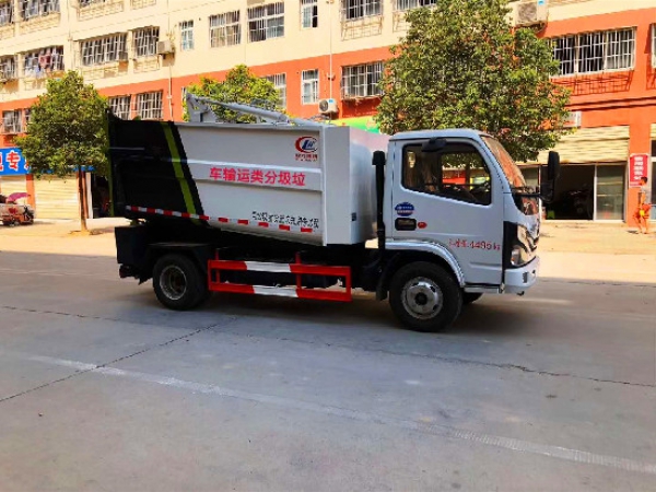 東風(fēng)小多利卡國六后掛桶無泄漏壓縮垃圾車