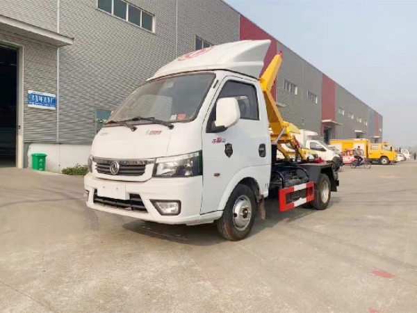 東風途逸國六汽油3~4方車廂可卸（鉤臂）式垃圾車