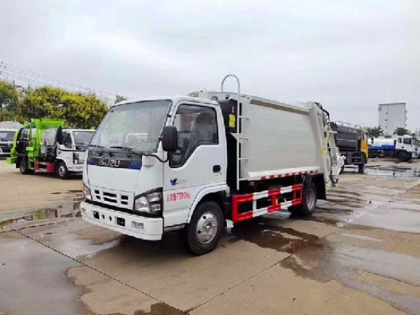五十鈴100P國六6方壓縮式垃圾車
