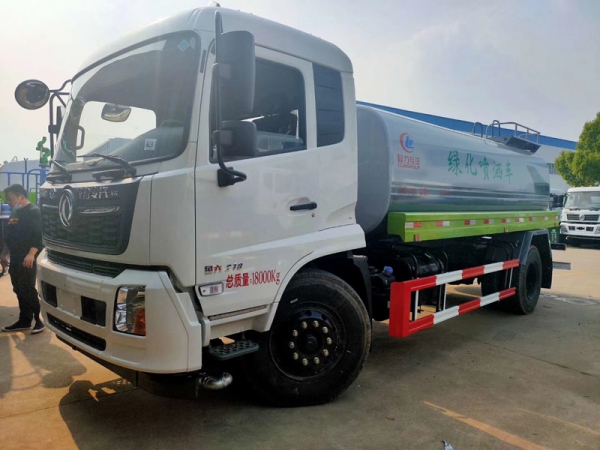 國六14噸東風(fēng)天錦灑水車