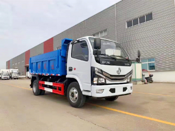 東風(fēng)小多利卡國(guó)六5方自卸翼展式垃圾車