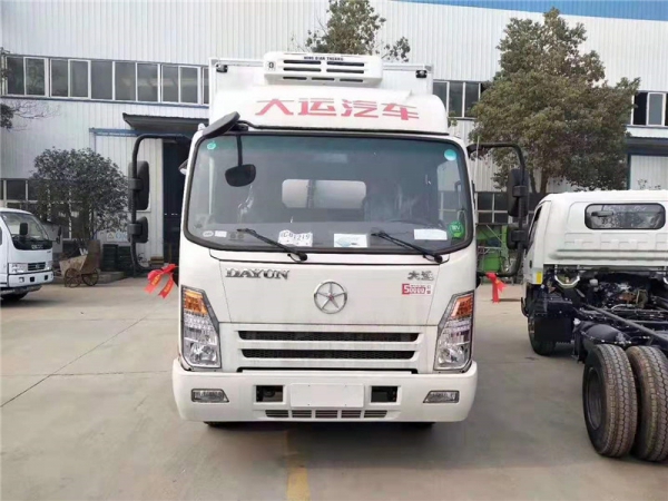 (國(guó)六4.2米)大運(yùn)藍(lán)牌冷藏車