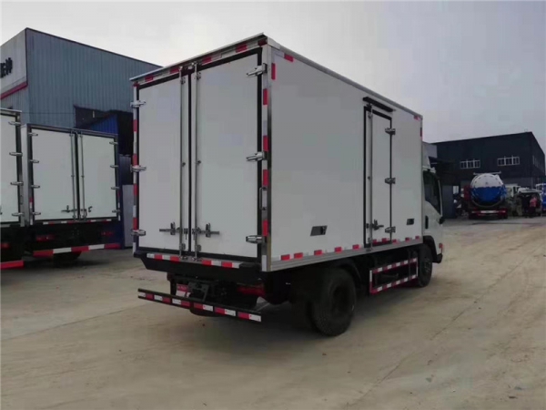 (國(guó)六4.2米)大運(yùn)藍(lán)牌冷藏車