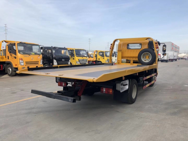 重汽豪曼藍牌一拖二清障車