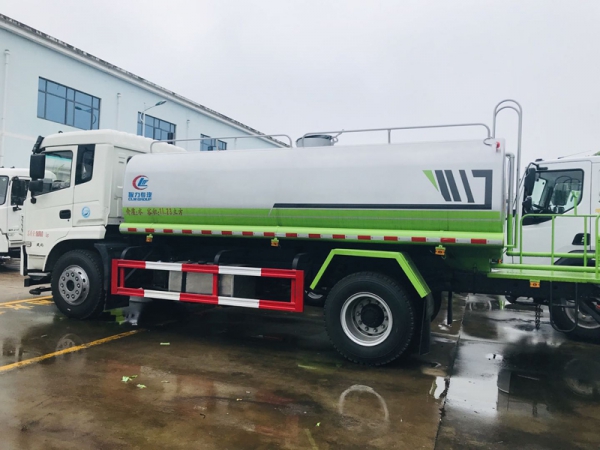 大運14噸綠化灑水車