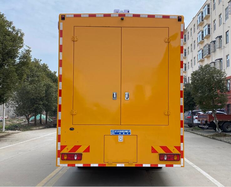 東風天錦3000-4000大流量搶險車